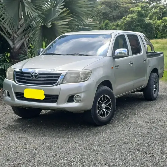 Toyota Hilux 2013 2.7 Imv