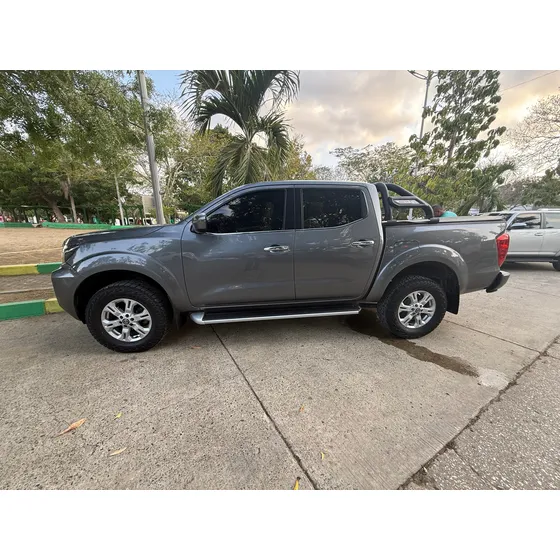 Nissan Frontier 2.5l Automática Diésel 4x4