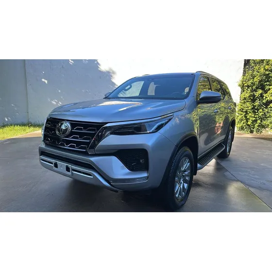 Toyota Hilux Sw4 2.8 Srx 177cv 4x4 7as At