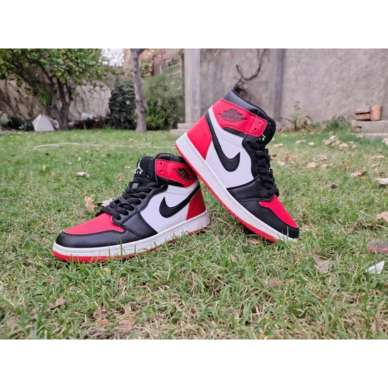 Jordan 1 Retro High Rojas