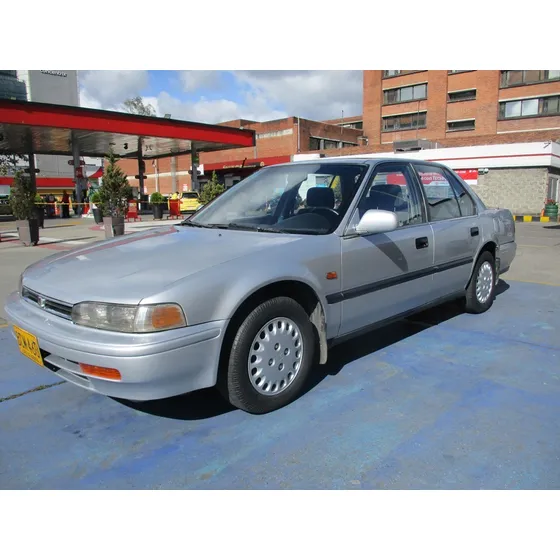 Honda Accord 2.2 Ex 5 P