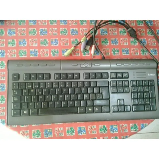 Teclado 4 Teach Usado Excelente Estado Como Nuevo.