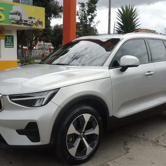 Volvo Xc40 2023 2.0 Hibrid