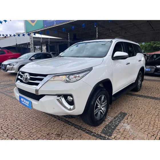Toyota Hilux Sw4 2.7 Srv 7 Lugares 4x2 16v Flex 4p Automático