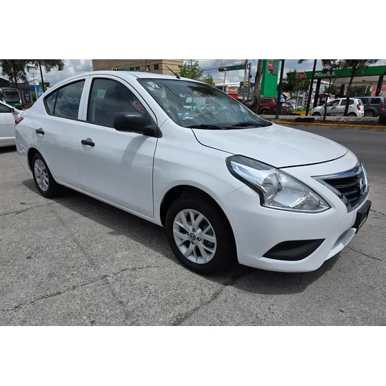 Nissan Versa 1.6 Drive Mt