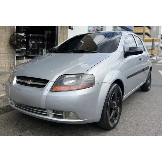 Chevrolet Aveo 1.4 Five