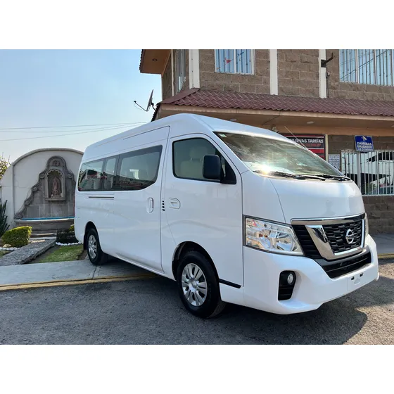 Nissan Nv350 2.5 14 Pasajeros Amplia Aa