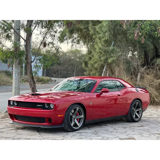 Dodge Challenger 6.2 Srt Hellc At