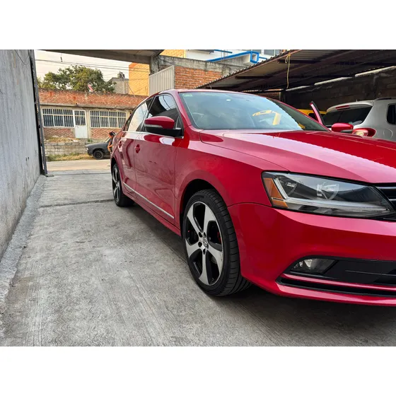 Volkswagen Jetta 2.5 Comfortline Tiptronic At
