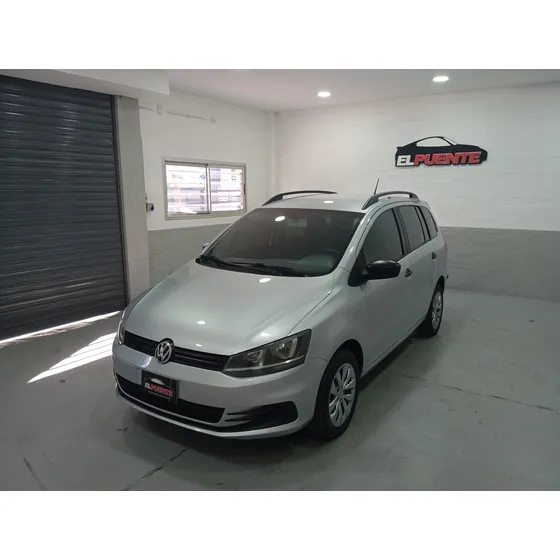 Volkswagen Suran 1.6 Comfortline 101cv