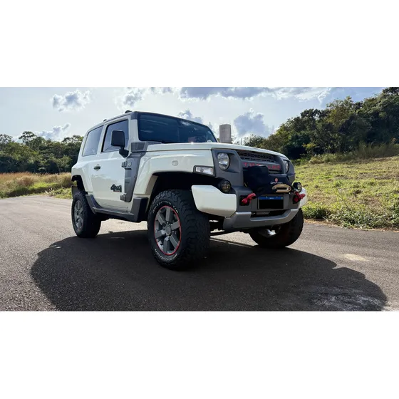 Troller T4 3.2 2p