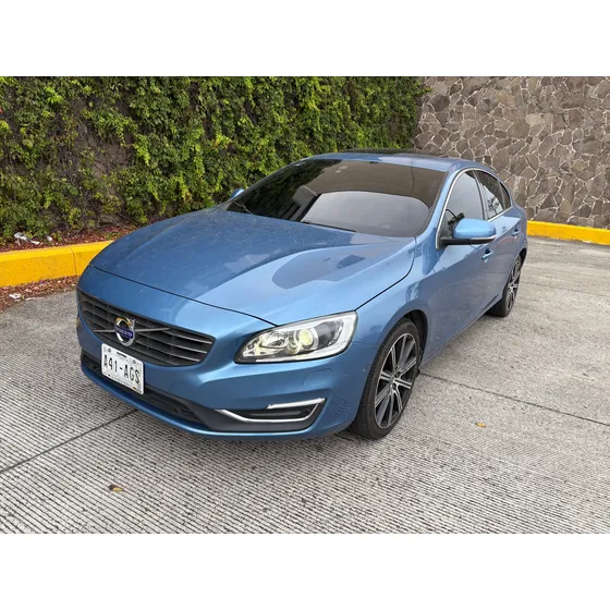 Volvo S60 2.0 T5 Momentum At