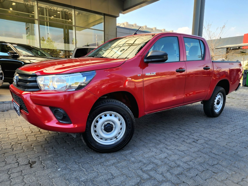 Toyota Hilux 2.4 Dx Diesel 4x2 Dob. Cab. Mt 4p