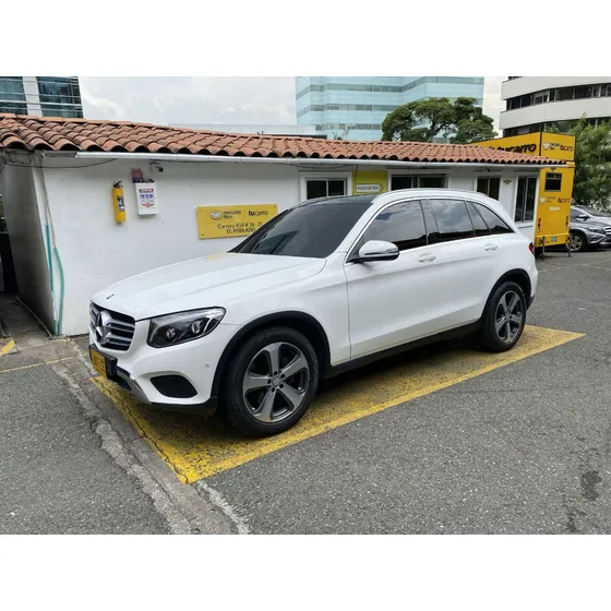 Mercedes-benz Clase Glc 220d 2.2 4matic At Diesel 2016