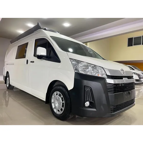 Toyota Hiace 2.8 Tdi Furgón 6at L2h2 3a 5p