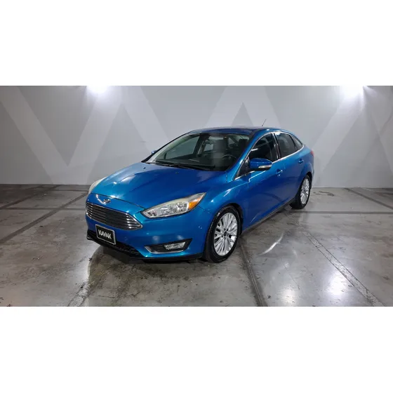 Ford Focus 2.0 Titanium At