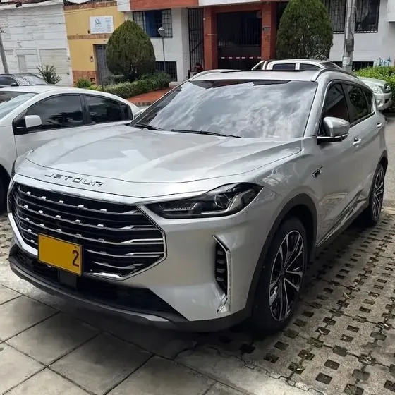 Jetour X70 Plus 2025 1.5t Fwd At