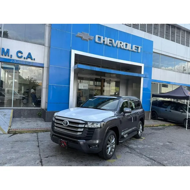 Toyota Land Cruiser 300 Vx Crossover