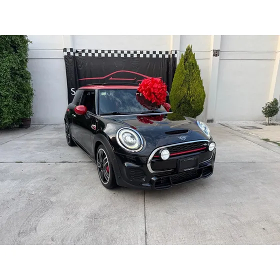 Mini John Cooper Works 2.0 Hot Chilli At