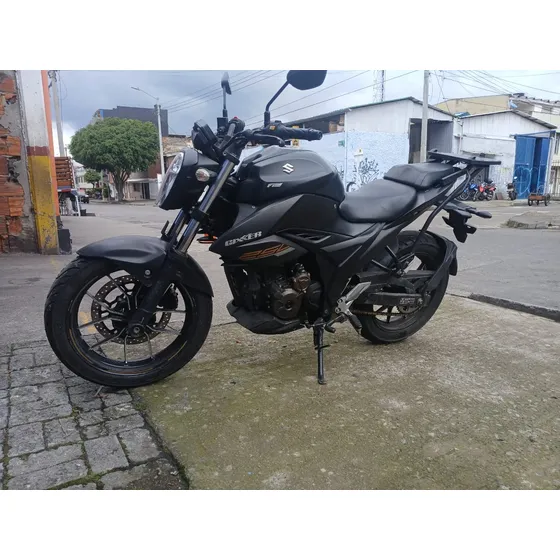 Suzuki Gixxer 250 Soat Y Tecno 2026