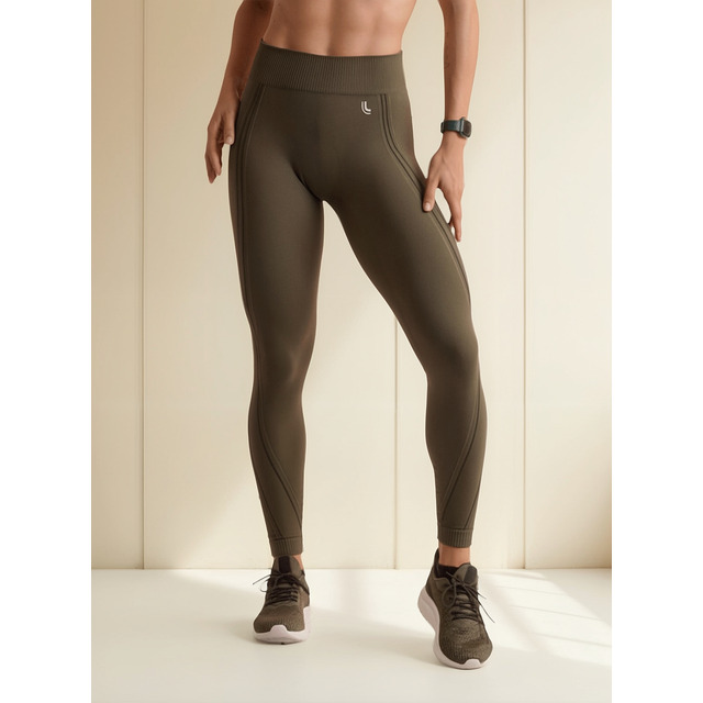 Calça Legging Max Lupo Sem Costura Modeladora Empina Bumbum Calça Legging Max Lupo Sem Costura Modeladora Empina Bumbum