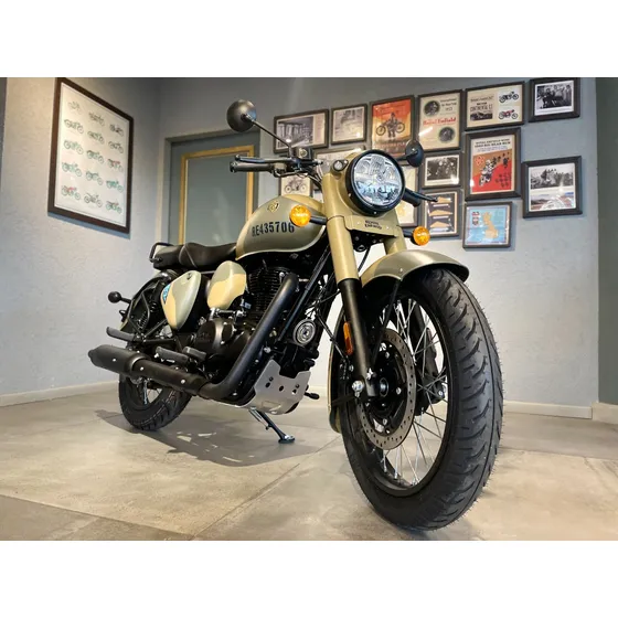 Royal Enfield Classic 350 Commando Sand