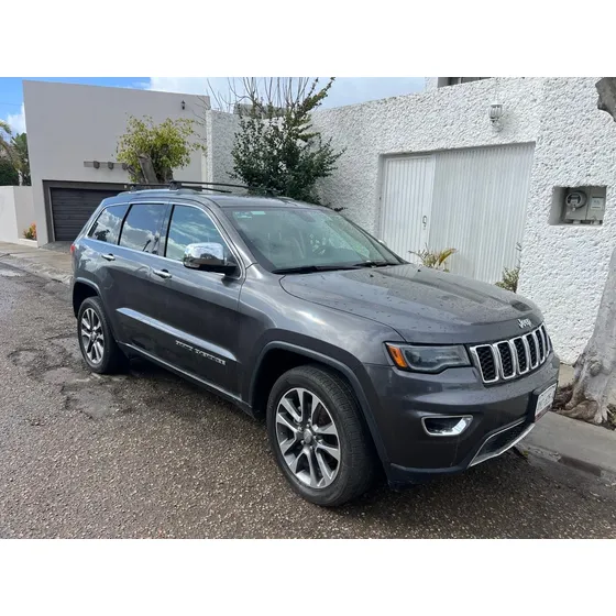Jeep Grand Cherokee 3.7 Limited Lujo 3.6 4x2 At