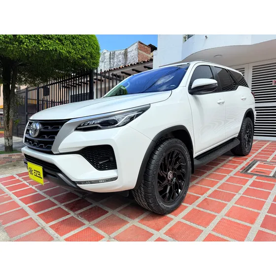 Toyota Fortuner 2.8l