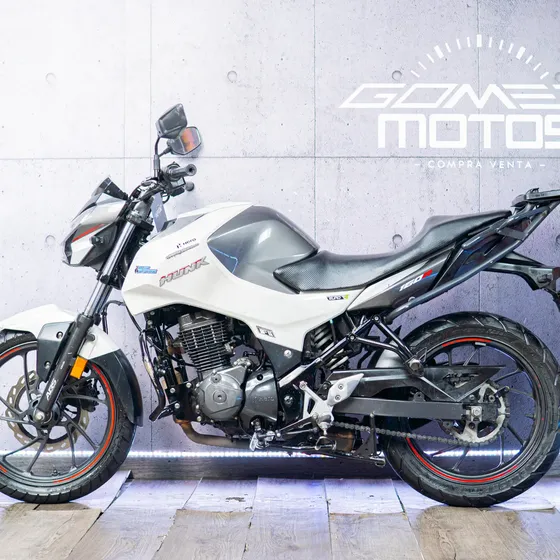 Hero Hunk 160 R 2023