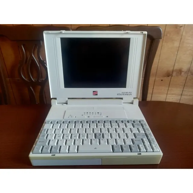 Computadora Vintage Packard Bell