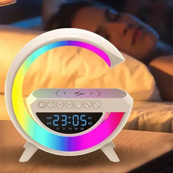 Relógio Mesa Luminária G Speaker Rgb Carregador Indução Bluetooth Caixa De Som 6 Em 1 Cor Branco 5v 127/220v
