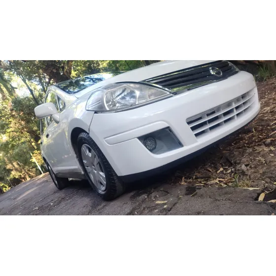 Nissan Tiida 1.6 Drive Sedan Mt