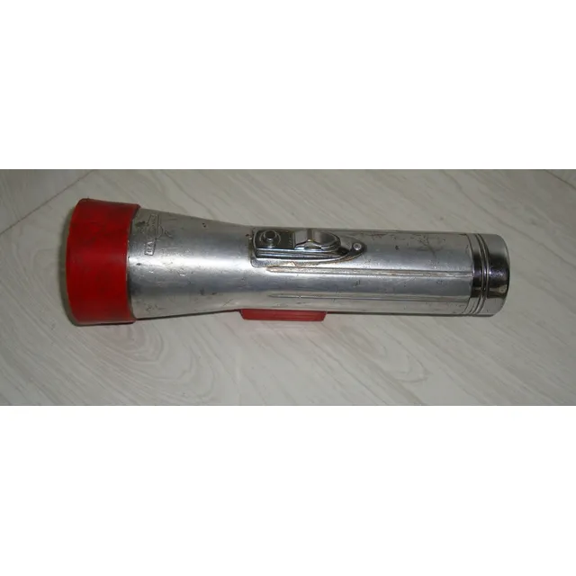 Linterna Portatil Rayovac Base Magnetica