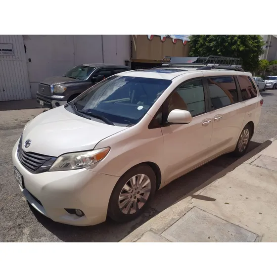 Toyota Sienna 3.5 Xle V6 At