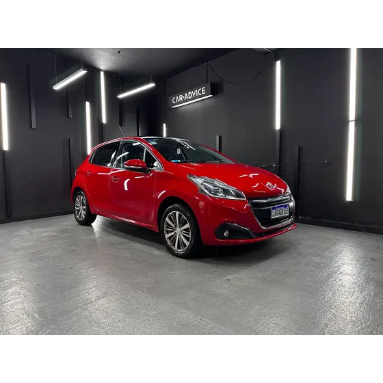 Peugeot 208 1.6 Feline L16