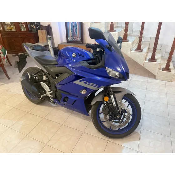 Yamaha R3