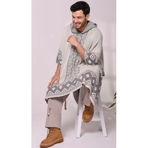 Ruana Poncho Hombre Tejida Liviana Urbana Con Capota