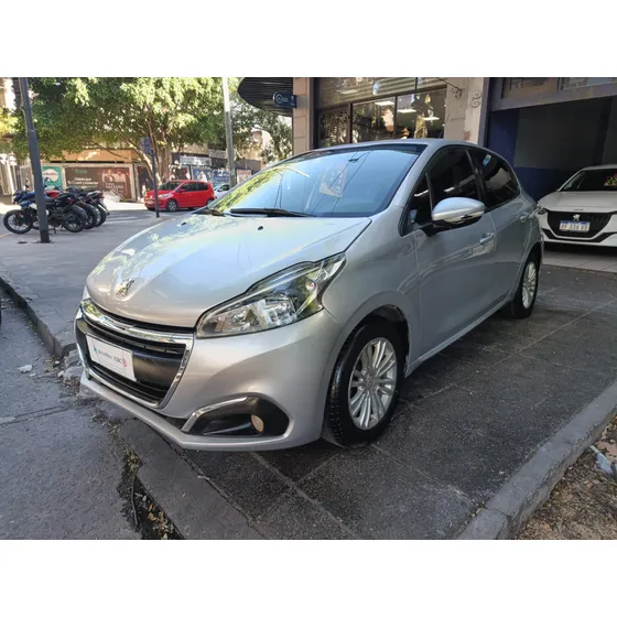 Peugeot 208 1.6 Allure Nav Tiptronic