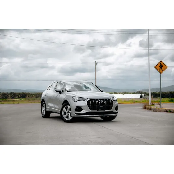 Audi Q3 2.0 40 Tfsi Select 180hp At