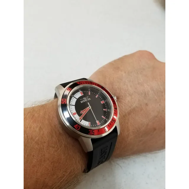 Reloj Invicta 12846 Hombre Negro Resina Hebilla