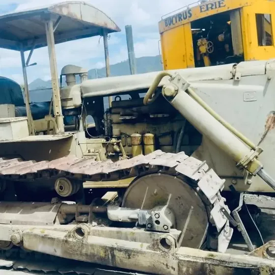 Bulldozer Caterpilla D6 9u Funcionando