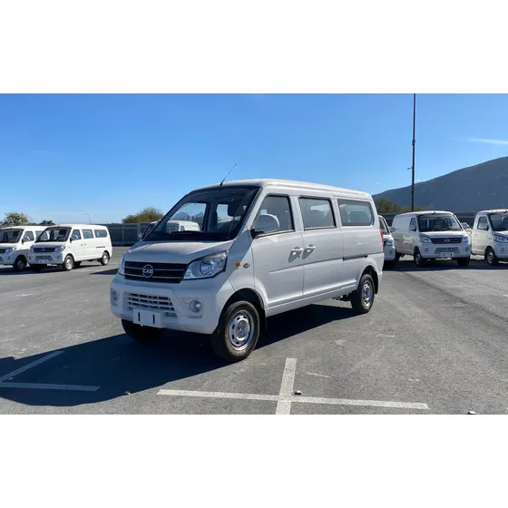 Nissan Urvan 2.5 11 Pas Aa Mt
