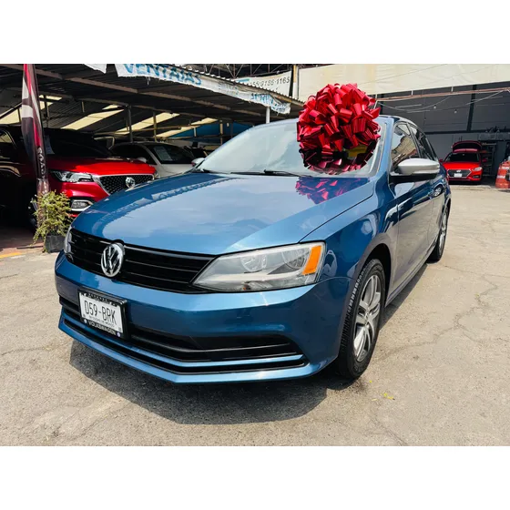 Volkswagen Jetta 2.0 Live At
