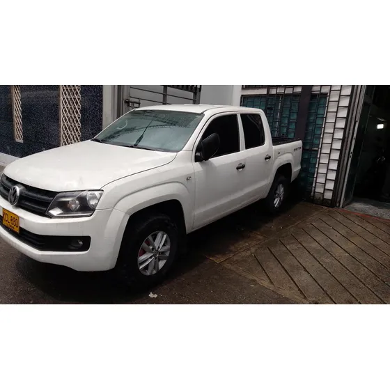 Volkswagen Amarok 2.0 Trendline 340cv 4x4