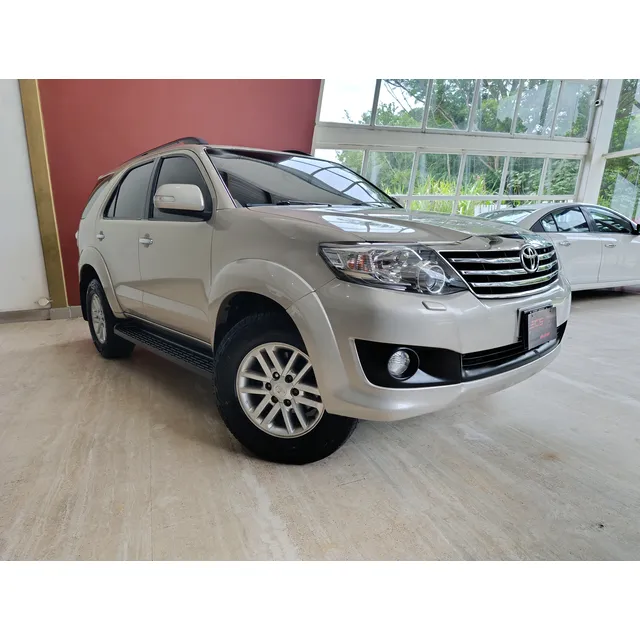 Toyota Fortuner 4x4