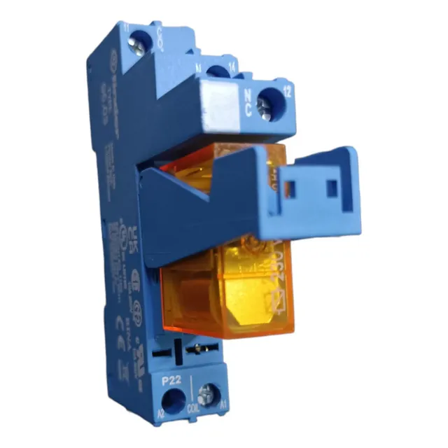 Relay Relé Encapsulado Finder 230vac 5 Pines 10a Con Base