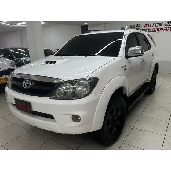 Toyota Fortuner 3.0 Sr5