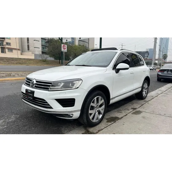 Volkswagen Touareg 3.0 V6 Tdi At