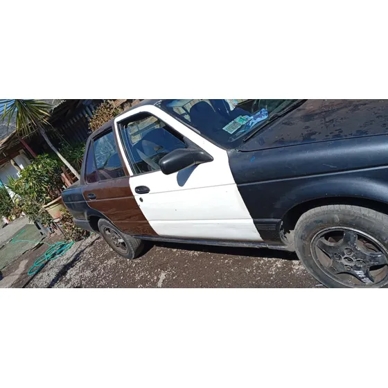 Nissan V16 Ex Saloon Std Color