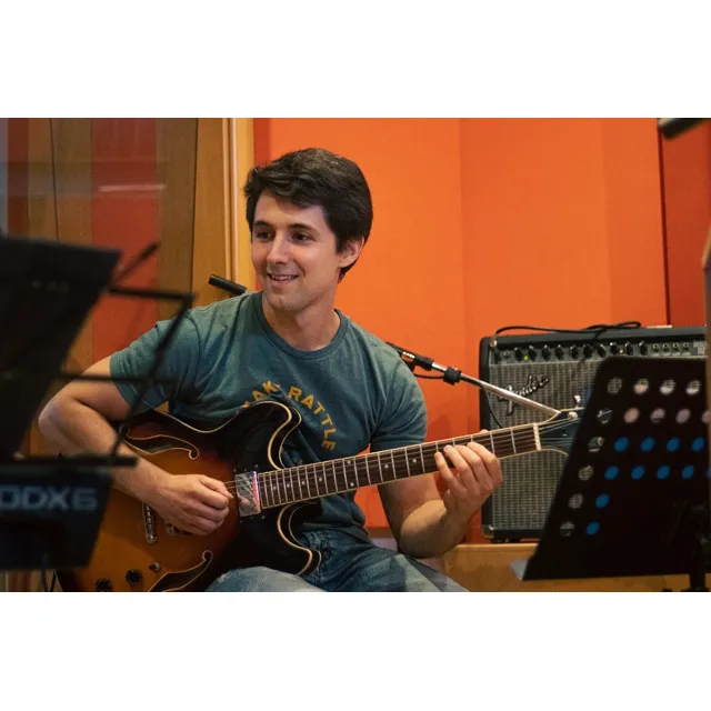 Clases De Guitarra Zona Oeste (morón, Gba) Y Virtuales